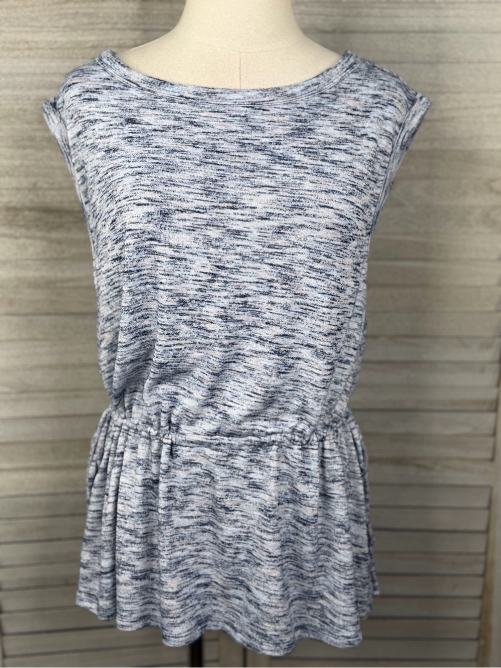 GAP Softspun Sleeveless Tie Waist Top Spacedye Blue Women's-Medium